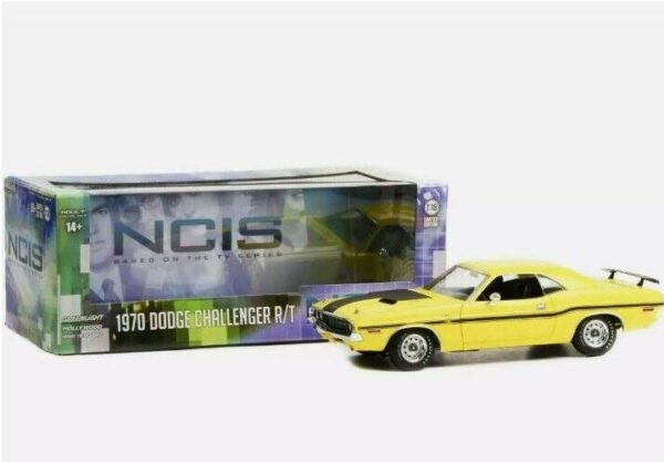 Greenlight 1/18 12845  1970 Dodge Challenger R/T NCIS  Yellow - Image 2