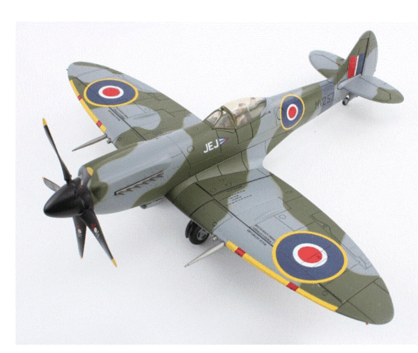 HOBBY MASTER HA7114 1.48 SPITFIRE XIV JOHNNY JOHNSON NO 125 WING 1945 - Image 4