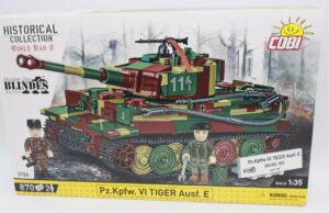 Cobi 3124 1/35 Pz.Kpfw. VI Tiger Ausf. E tank kit 870 parts