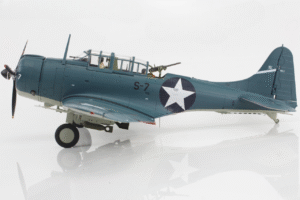 HOBBY MASTER HA0216 1/32 SBD 3 Dauntless Dusty Kleiss Scouting Six USS Enterprise Midway HELL IN THE PACIFIC