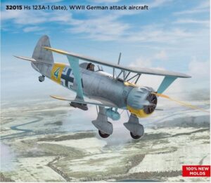 ICM 32015 1/32 Henschel Hs 123A-1 (Late) WWII German Attack Aircraft Model Kit