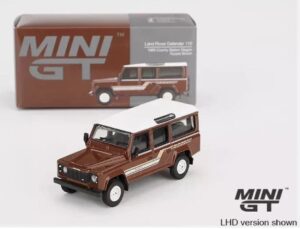Mini GT 00734-L 1/64 LAND ROVER DEFENDER 110 1985 COUNTY STATION WAGON BROWN (LHD)