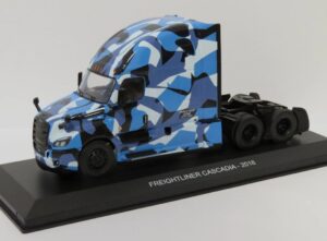 IXO TUNING PT07 1/43 TRUCK FREIGHTLINER CASCADIA 2018 BLUE