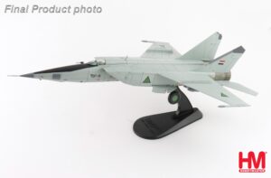 HOBBY MASTER 1/72 MIG 25 RBT IRAQI AF NATIONAL MUSEUM OF THE USAF